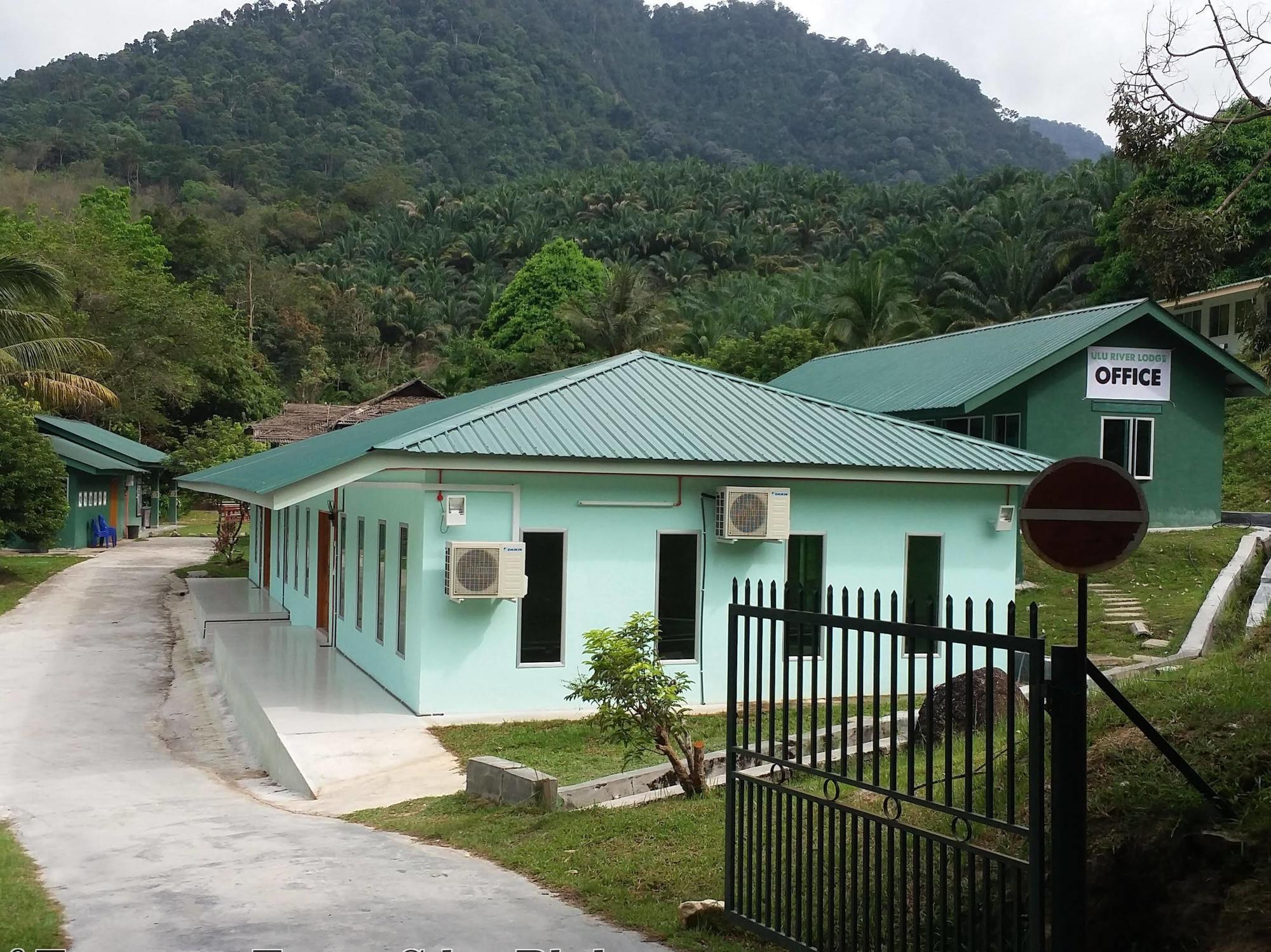 Ulu River Lodge Gopeng Exterior photo